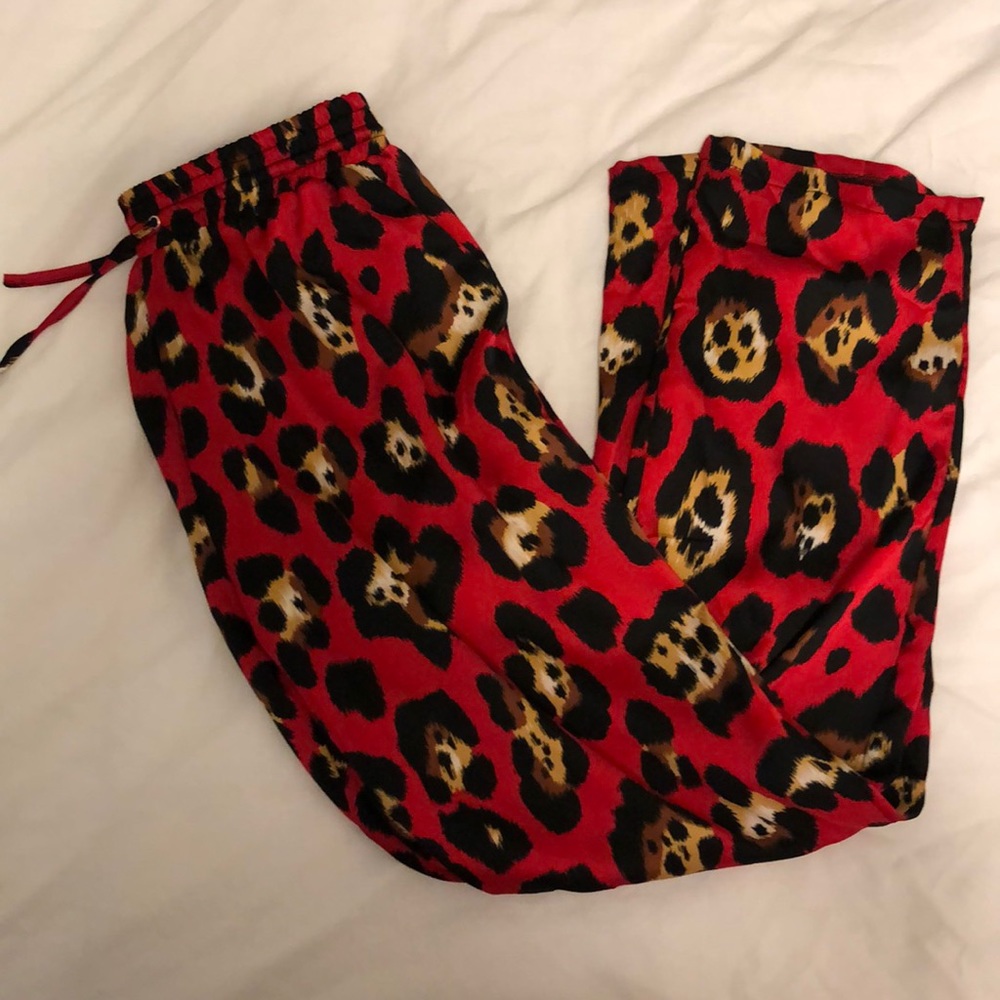 Leopard print elastic waist pants flowy